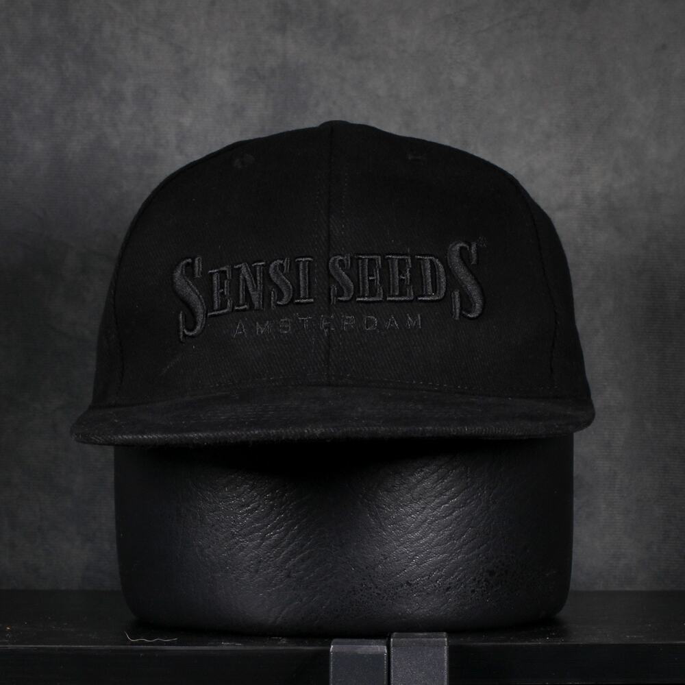 Sensi Seeds Amsterdam Black Snapback Hat Embroidered Logo Gift Shop Cap EUC